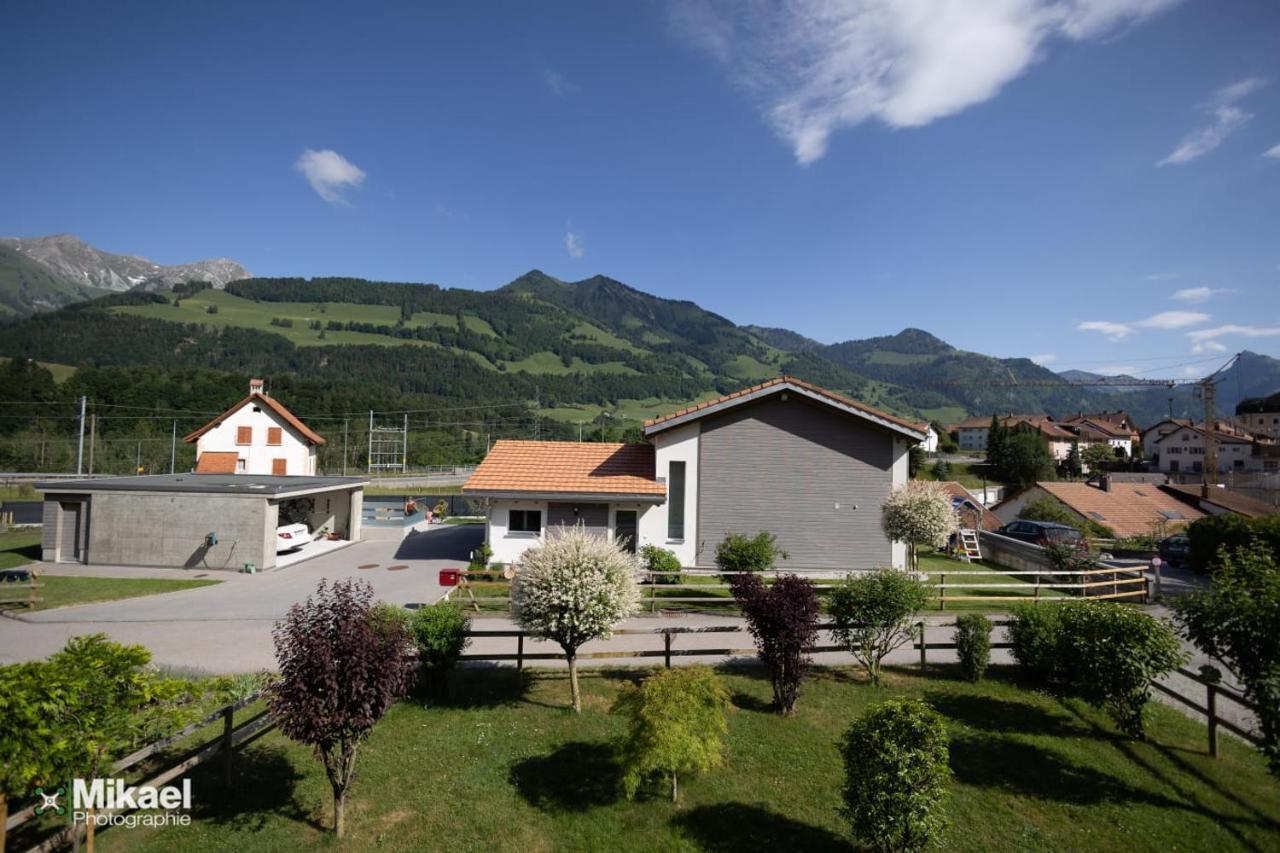 Gruyere Alpes Appartement 3 Chambres Bbq Parking Neirivue المظهر الخارجي الصورة
